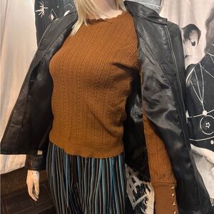 Sézane Paris Rust Cable Knit Sweater w/ Gold Button Cuffs Size L